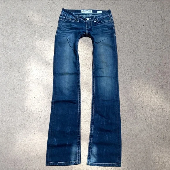 BKE “Payton” Low Rise Slim Boot Jeans - Picture 2 of 6